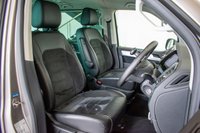 USED 2017 67 VOLKSWAGEN CARAVELLE 2.0 TDI BlueMotion Tech Executive MPV 5dr Diesel Manual Euro 6 (s/s) (150 ps) Wheelchair Access Vehicle