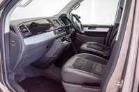 USED 2017 67 VOLKSWAGEN CARAVELLE 2.0 TDI BlueMotion Tech Executive MPV 5dr Diesel Manual Euro 6 (s/s) (150 ps) Wheelchair Access Vehicle