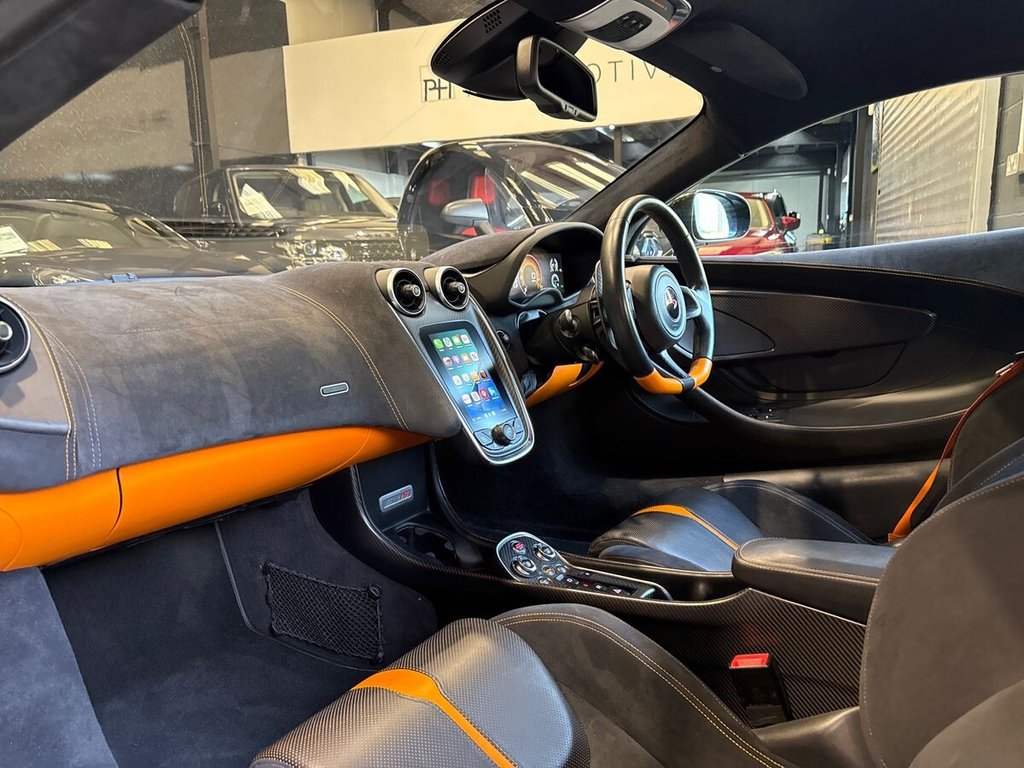 USED 2017 C MCLAREN 570S 3.8T V8 Coupe 2dr Petrol SSG Euro 6 (s/s) (570 ps) LIFT|CARBON|DESIGN EDITION 2