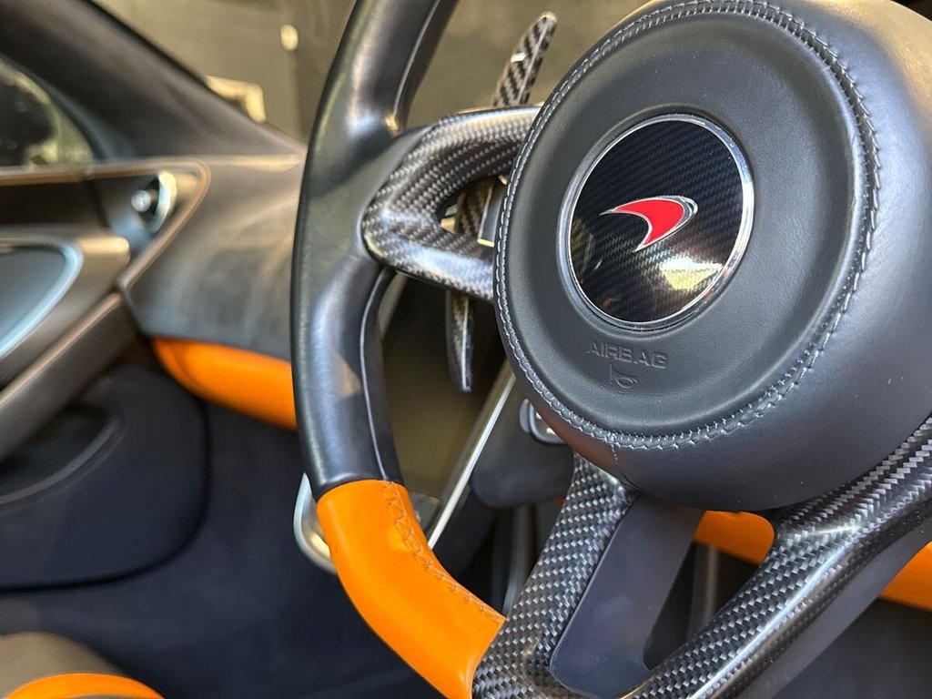 USED 2017 C MCLAREN 570S 3.8T V8 Coupe 2dr Petrol SSG Euro 6 (s/s) (570 ps) LIFT|CARBON|DESIGN EDITION 2