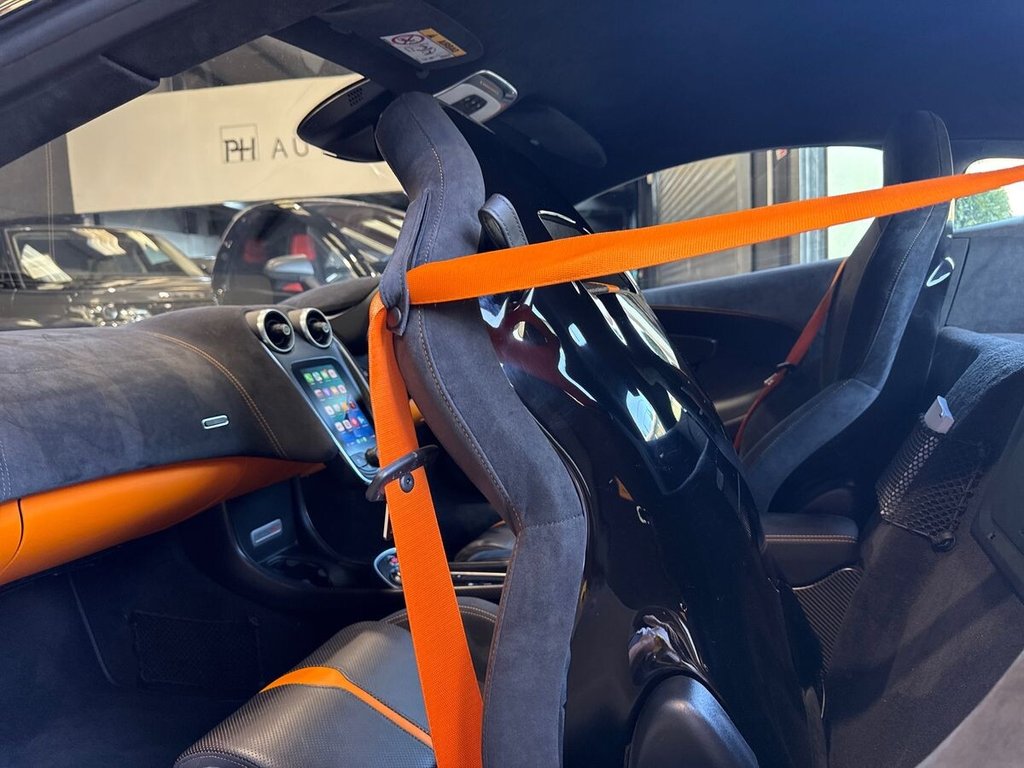 USED 2017 C MCLAREN 570S 3.8T V8 Coupe 2dr Petrol SSG Euro 6 (s/s) (570 ps) LIFT|CARBON|DESIGN EDITION 2