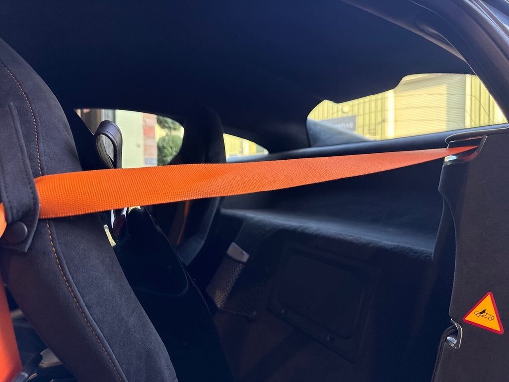 USED 2017 C MCLAREN 570S 3.8T V8 Coupe 2dr Petrol SSG Euro 6 (s/s) (570 ps) LIFT|CARBON|DESIGN EDITION 2
