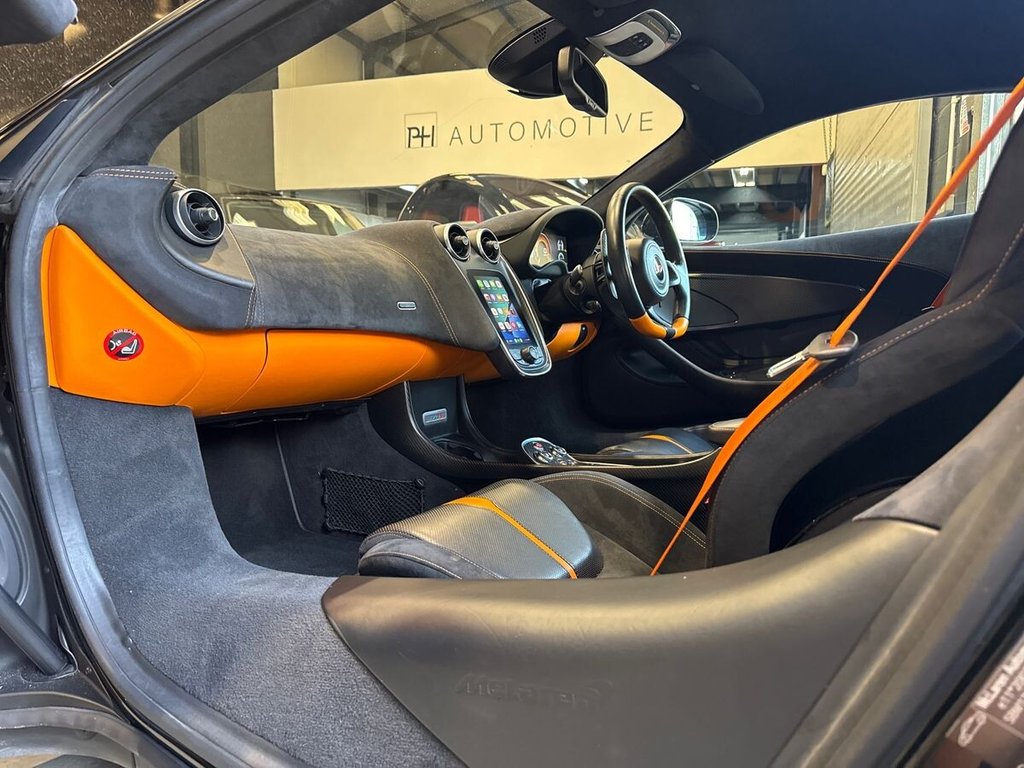 USED 2017 C MCLAREN 570S 3.8T V8 Coupe 2dr Petrol SSG Euro 6 (s/s) (570 ps) LIFT|CARBON|DESIGN EDITION 2