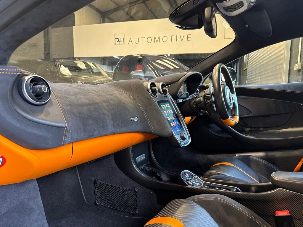 USED 2017 C MCLAREN 570S 3.8T V8 Coupe 2dr Petrol SSG Euro 6 (s/s) (570 ps) LIFT|CARBON|DESIGN EDITION 2