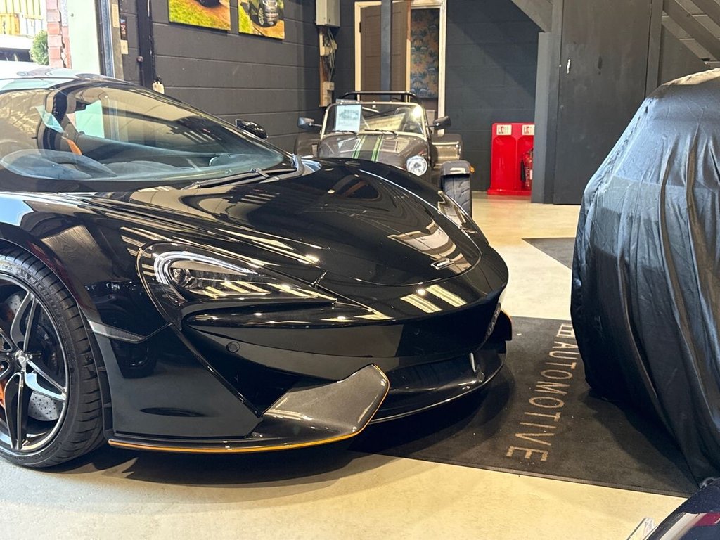 USED 2017 C MCLAREN 570S 3.8T V8 Coupe 2dr Petrol SSG Euro 6 (s/s) (570 ps) LIFT|CARBON|DESIGN EDITION 2