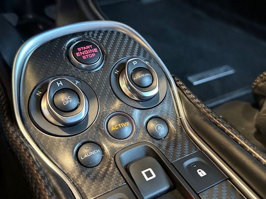 USED 2017 C MCLAREN 570S 3.8T V8 Coupe 2dr Petrol SSG Euro 6 (s/s) (570 ps) LIFT|CARBON|DESIGN EDITION 2