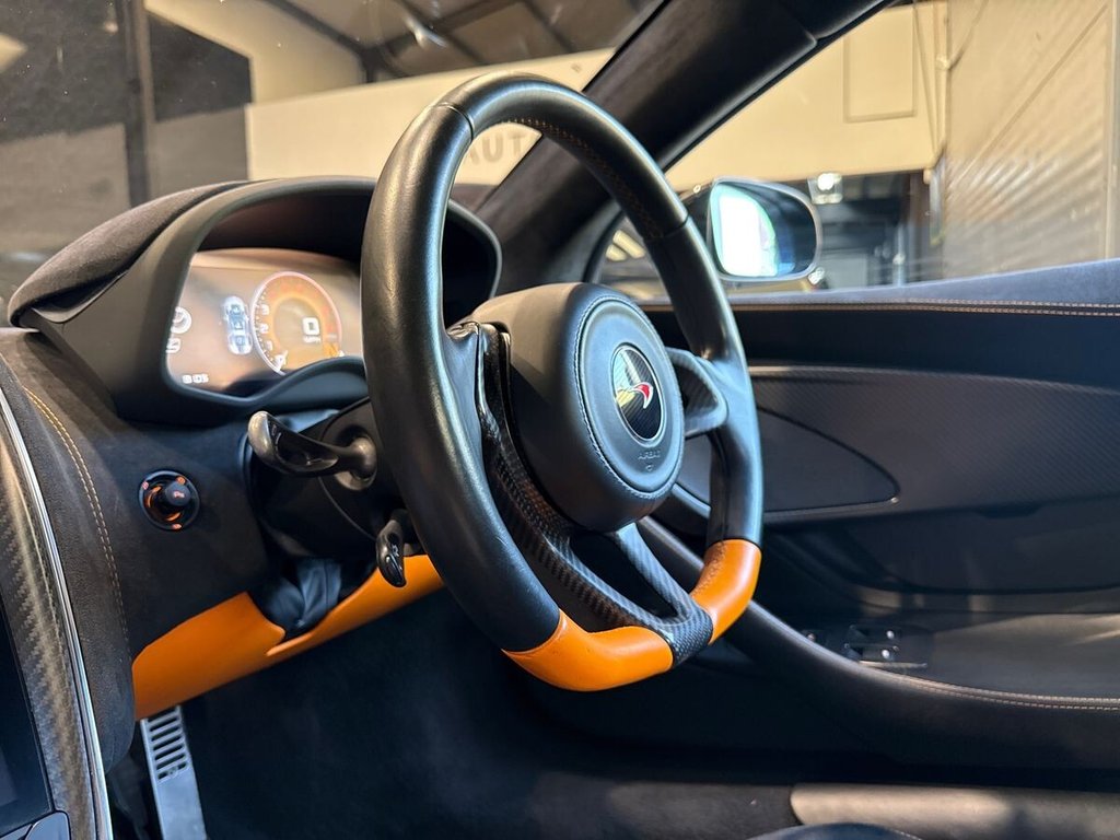 USED 2017 C MCLAREN 570S 3.8T V8 Coupe 2dr Petrol SSG Euro 6 (s/s) (570 ps) LIFT|CARBON|DESIGN EDITION 2