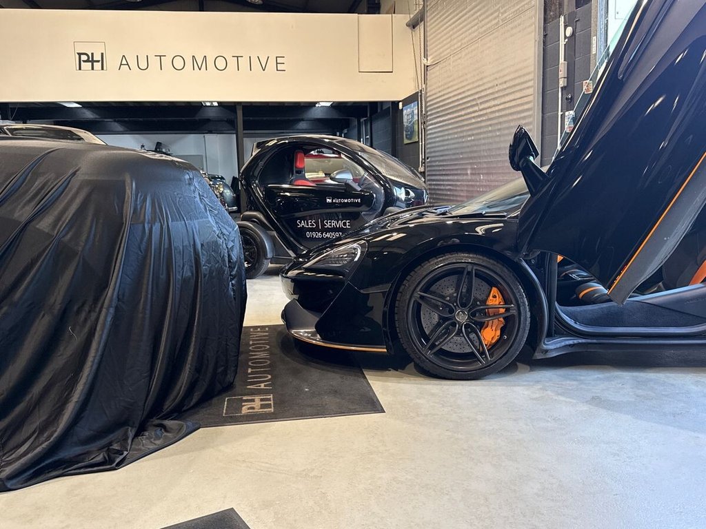 USED 2017 C MCLAREN 570S 3.8T V8 Coupe 2dr Petrol SSG Euro 6 (s/s) (570 ps) LIFT|CARBON|DESIGN EDITION 2