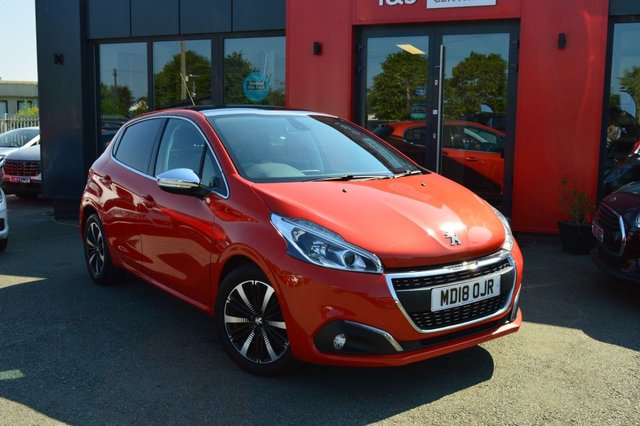 View our PEUGEOT 208