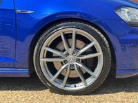 USED 2015 65 VOLKSWAGEN GOLF 2.0 TSI BlueMotion Tech R Hatchback 3dr Petrol DSG 4Motion Euro 6 (s/s) (300 ps) 