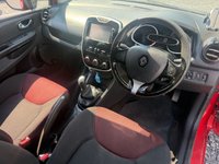 USED 2015 15 RENAULT CLIO 1.5 dCi Dynamique MediaNav Hatchback 5dr Diesel Manual Euro 5 (s/s) (90 ps) *** SERVICE HISTORY INC TBELT - FULL YEARS MOT - &pound;20 TAX ***