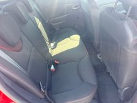 USED 2015 15 RENAULT CLIO 1.5 dCi Dynamique MediaNav Hatchback 5dr Diesel Manual Euro 5 (s/s) (90 ps) *** SERVICE HISTORY INC TBELT - FULL YEARS MOT - &pound;20 TAX ***