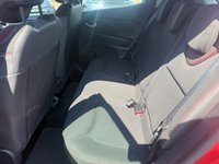USED 2015 15 RENAULT CLIO 1.5 dCi Dynamique MediaNav Hatchback 5dr Diesel Manual Euro 5 (s/s) (90 ps) *** SERVICE HISTORY INC TBELT - FULL YEARS MOT - &pound;20 TAX ***