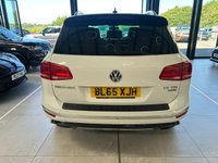 USED 2016 65 VOLKSWAGEN TOUAREG 3.0 TDI V6 BlueMotion Tech R-Line SUV 5dr Diesel Tiptronic 4WD Euro 6 (s/s) (262 ps) 