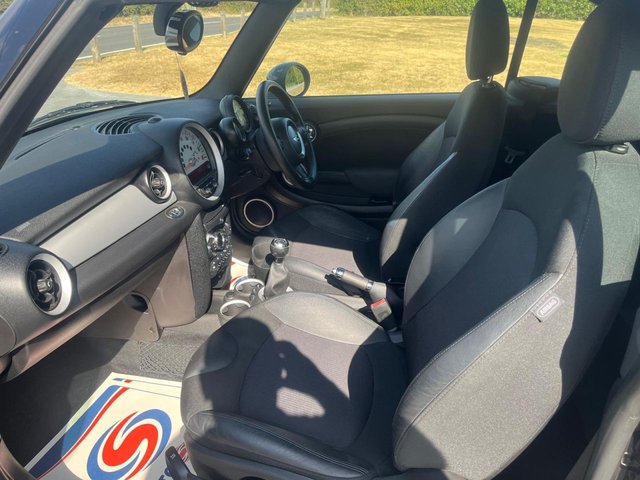 View our MINI CONVERTIBLE