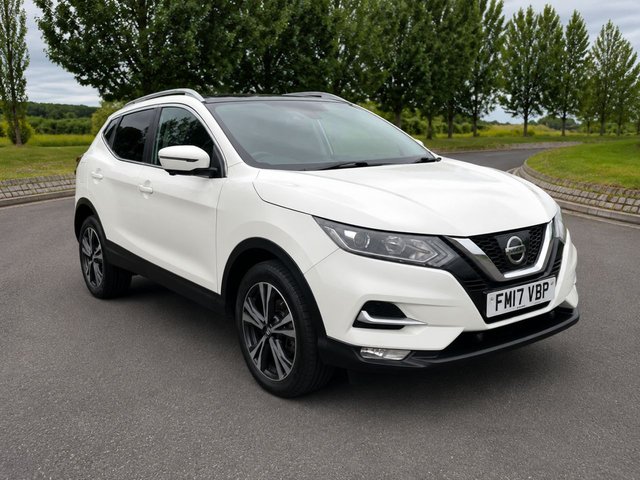View our NISSAN QASHQAI
