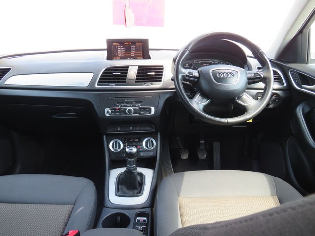 View our AUDI Q3