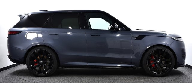 USED 2023 23 LAND ROVER RANGE ROVER SPORT 3.0 D300 MHEV Dynamic SE SUV 5dr Diesel Auto 4WD Euro 6 (s/s) (300 ps) &pound;11k Extras | 23"s | D/Steps +