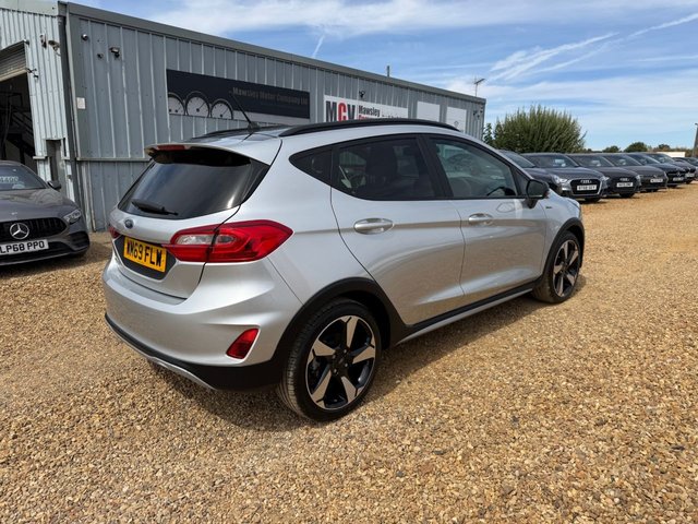 2020 Ford Fiesta — image 3