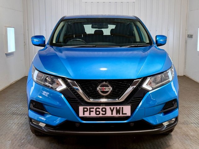 View our NISSAN QASHQAI