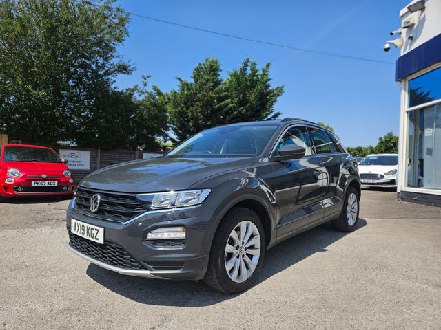 View our VOLKSWAGEN T-ROC