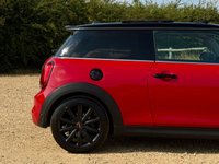 USED 2018 68 MINI HATCH 2.0 Cooper S Classic Hatchback 3dr Petrol Steptronic Euro 6 (s/s) (192 ps) 