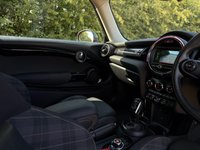 USED 2018 68 MINI HATCH 2.0 Cooper S Classic Hatchback 3dr Petrol Steptronic Euro 6 (s/s) (192 ps) 
