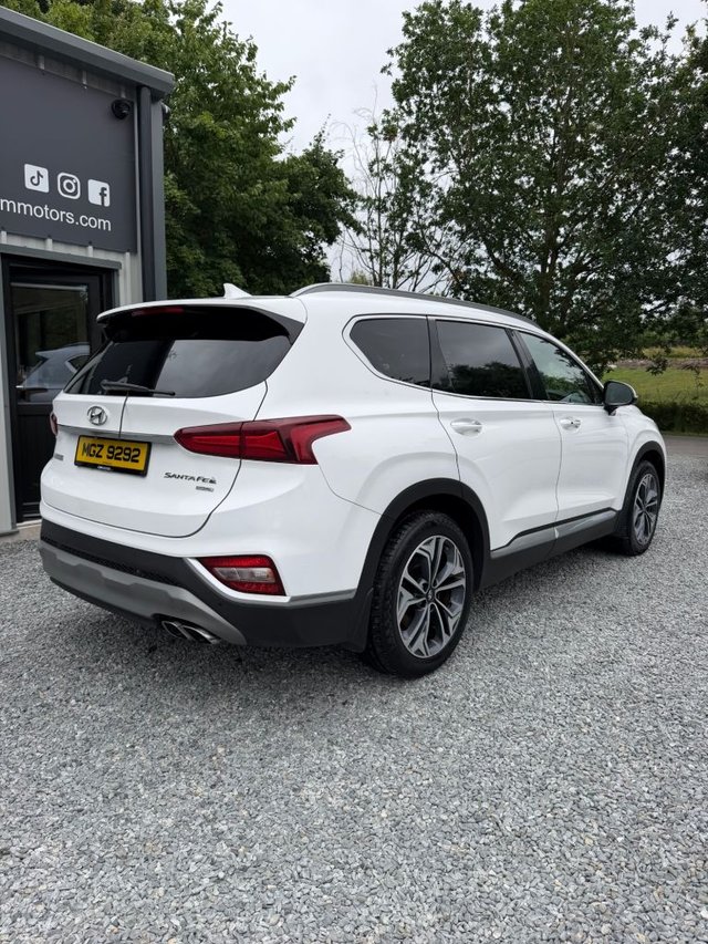 View our HYUNDAI SANTA FE