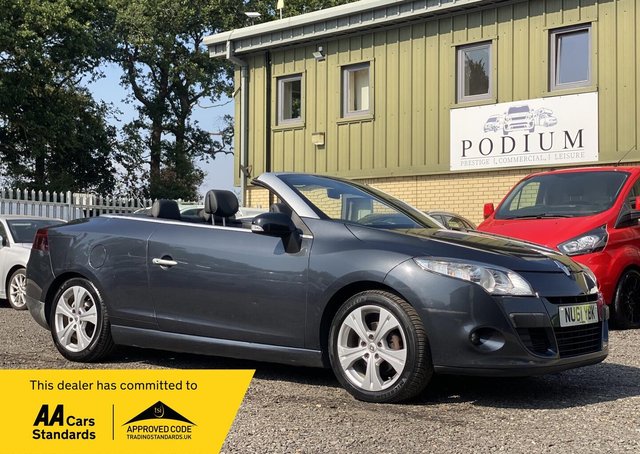 View our RENAULT MEGANE