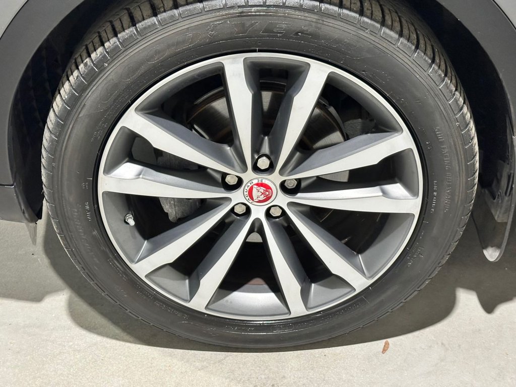 USED 2019 69 JAGUAR E-PACE 2.0 D180 Chequered Flag SUV 5dr Diesel Auto AWD Euro 6 (s/s) (180 ps) 