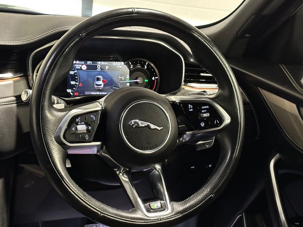 USED 2022 22 JAGUAR F-PACE 2.0 D200 MHEV R-Dynamic S SUV 5dr Diesel Auto AWD Euro 6 (s/s) (204 ps) 