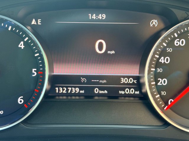 View our VOLKSWAGEN TOUAREG