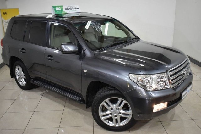 View our TOYOTA LAND CRUISER