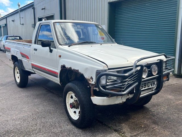 View our TOYOTA LAND CRUISER
