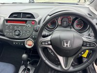 USED 2015 15 HONDA JAZZ 1.4 i-VTEC EX Hatchback 5dr Petrol CVT Euro 5 (99 ps) AUTO -- FULL SERVICE HISTORY -- SUNROOF -- CRUISE -- SENSORS