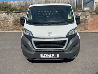View our PEUGEOT BOXER