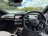 USED 2023 23 RENAULT MEGANE E-TECH 60kWh iconic Hatchback 5dr Electric Auto (optimum charge) (220 ps) 