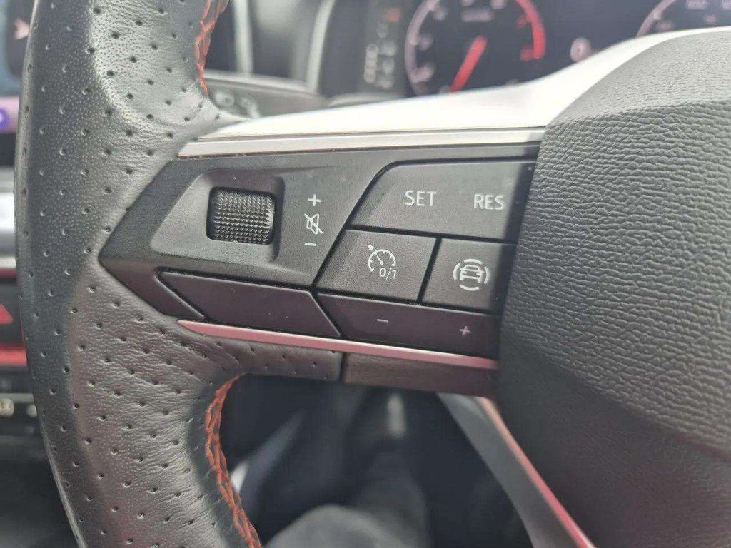 2023 SEAT Arona — image 8