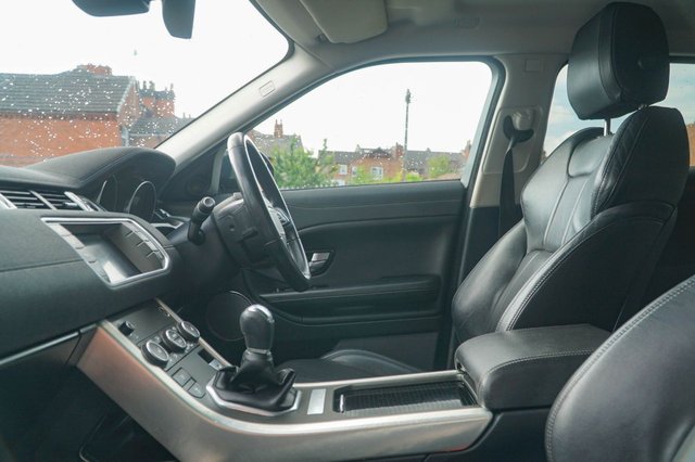 View our LAND ROVER RANGE ROVER EVOQUE