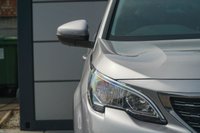 USED 2019 19 PEUGEOT 5008 1.2 PureTech Allure SUV 5dr Petrol Manual Euro 6 (s/s) (130 ps) 