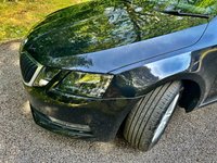 USED 2018 68 SKODA OCTAVIA 1.5 TSI GPF ACT SE Estate 5dr Petrol DSG Euro 6 (s/s) (150 ps) 1 RETIRED GENTLEMAN OWNER FROM NEW WITH ONLY 45,700 MILES AND FULL SKODA MAIN DEALER SERVICE HISTORY X8 SERVICES//APPLE-PLAY//BLUETOOTH//DAB//REAR PARK ASSIST//LEATHER BOUND MULTI-FUNCTION STEERING//STUNNING CONDITION THROUGHOUT 150 ps) 1 RETIRED GENTLEMAN OWNER FROM NEW WITH ONLY 45,700 MILES AND FULL SKODA MAIN DEALER SERVICE HISTORY X8 SERVICES//APPLE-PLAY//BLUETOOTH//DAB//REAR PARK ASSIST//LEATHER BOUND MULTI-FUNCTION STEERING//STUNNING CONDITION THROUGHOUT