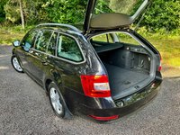 USED 2018 68 SKODA OCTAVIA 1.5 TSI GPF ACT SE Estate 5dr Petrol DSG Euro 6 (s/s) (150 ps) 1 RETIRED GENTLEMAN OWNER FROM NEW WITH ONLY 45,700 MILES AND FULL SKODA MAIN DEALER SERVICE HISTORY X8 SERVICES//APPLE-PLAY//BLUETOOTH//DAB//REAR PARK ASSIST//LEATHER BOUND MULTI-FUNCTION STEERING//STUNNING CONDITION THROUGHOUT 150 ps) 1 RETIRED GENTLEMAN OWNER FROM NEW WITH ONLY 45,700 MILES AND FULL SKODA MAIN DEALER SERVICE HISTORY X8 SERVICES//APPLE-PLAY//BLUETOOTH//DAB//REAR PARK ASSIST//LEATHER BOUND MULTI-FUNCTION STEERING//STUNNING CONDITION THROUGHOUT
