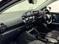 USED 2022 22 CITROEN e-C4 50kWh Shine Hatchback 5dr Electric Auto (136 ps) 1 Previous Owner / EV Charge Cables / DAB Radio / Sat Nav / Isofix / Apple Car Play / Android Auto / Bluetooth