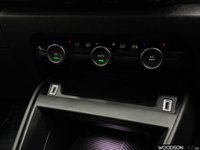 USED 2022 22 CITROEN e-C4 50kWh Shine Hatchback 5dr Electric Auto (136 ps) 1 Previous Owner / EV Charge Cables / DAB Radio / Sat Nav / Isofix / Apple Car Play / Android Auto / Bluetooth