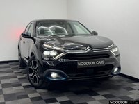 USED 2022 22 CITROEN e-C4 50kWh Shine Hatchback 5dr Electric Auto (136 ps) 1 Previous Owner / EV Charge Cables / DAB Radio / Sat Nav / Isofix / Apple Car Play / Android Auto / Bluetooth
