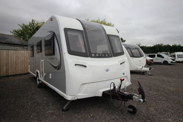 View our Bailey Phoenix + 644 Transverse Island Bed