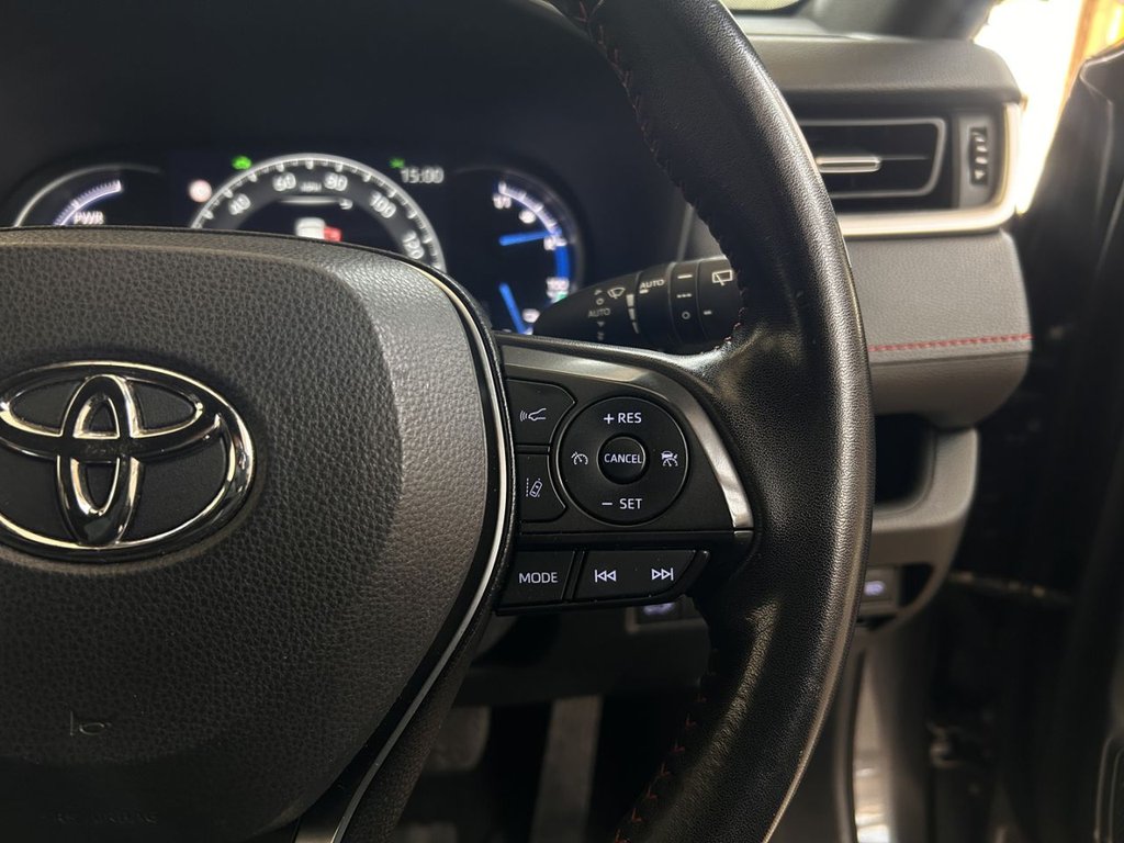 2021 Toyota RAV4 — image 13