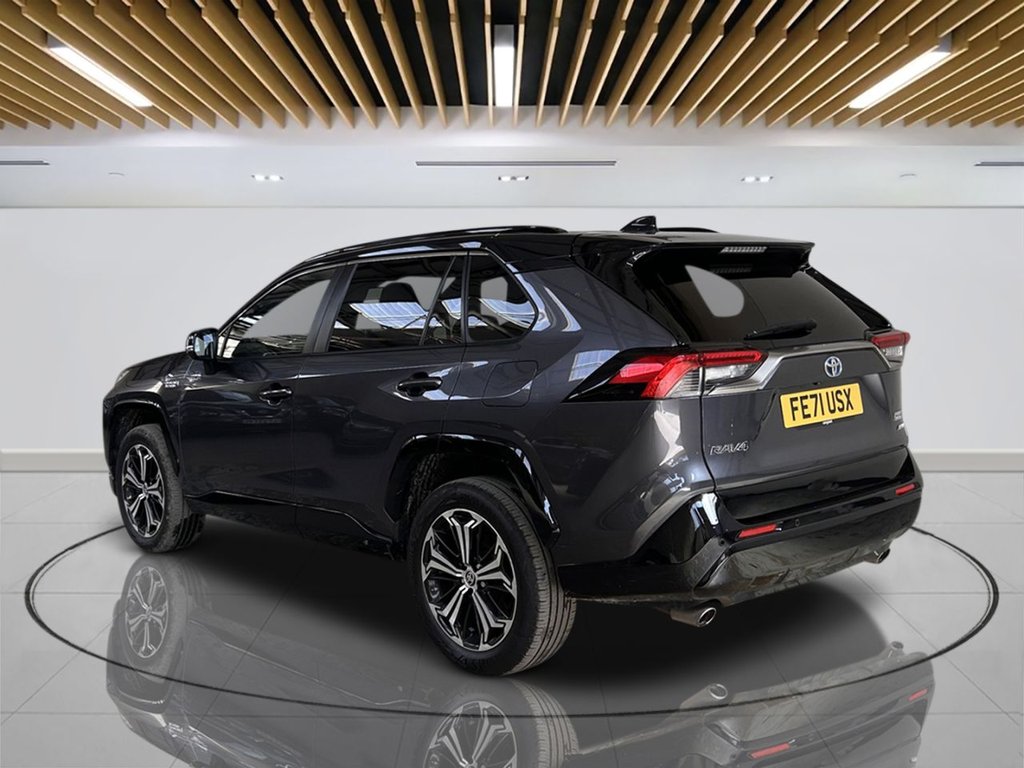 2021 Toyota RAV4 — image 4