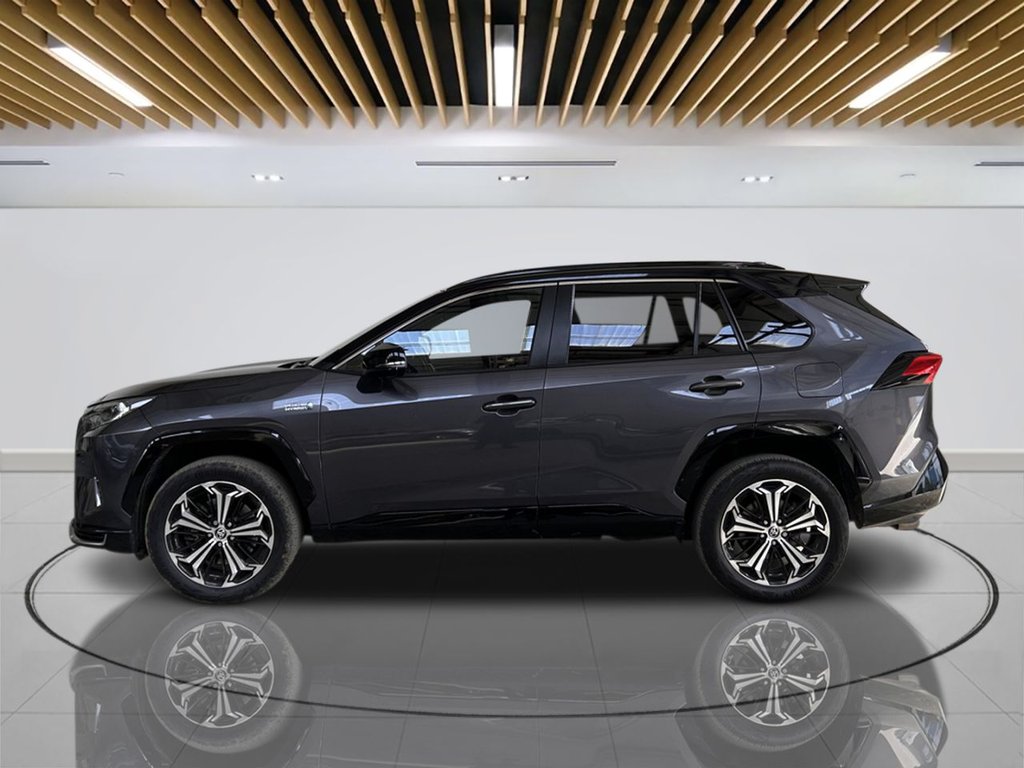2021 Toyota RAV4 — image 3
