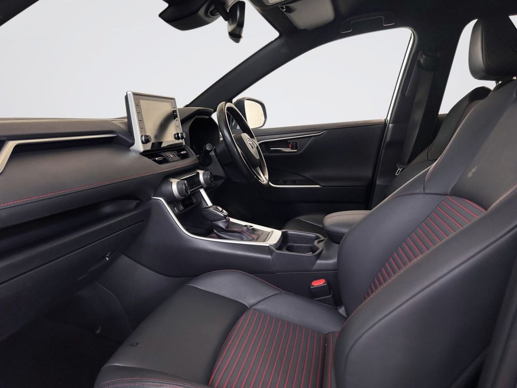 2021 Toyota RAV4 — image 7